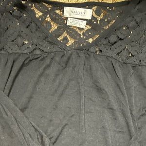 Just in- van Heusen black top